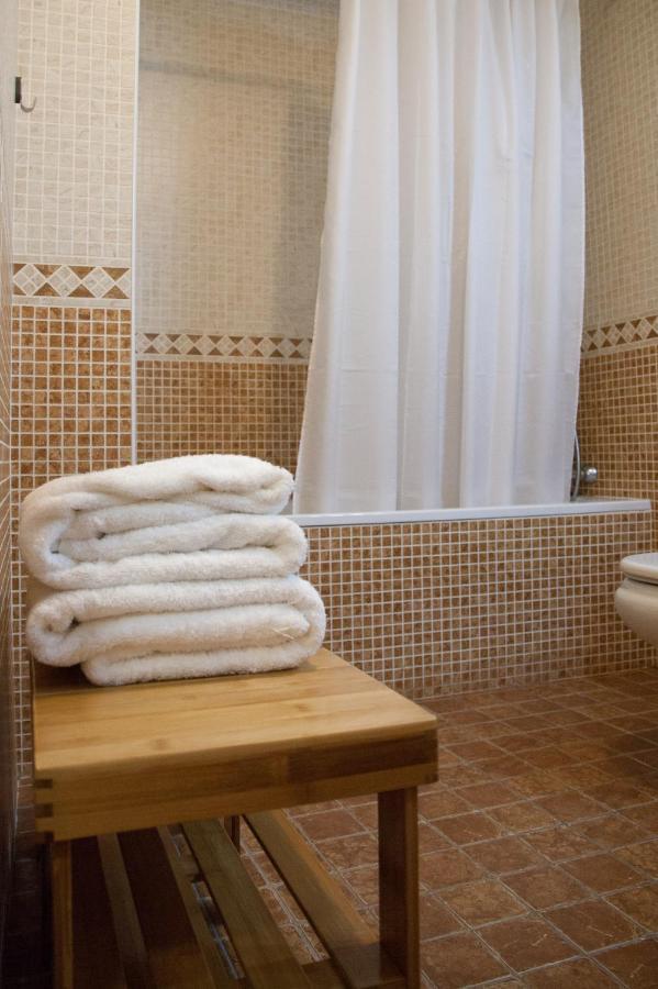 Toran Apartment *